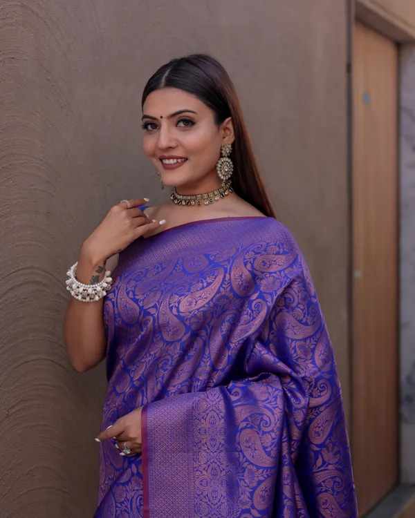 Royal_Blue_Timeless_Kanchipuram_Sarees_A_Heritage_of_Elegance_With_Blouse_Piece_Attached